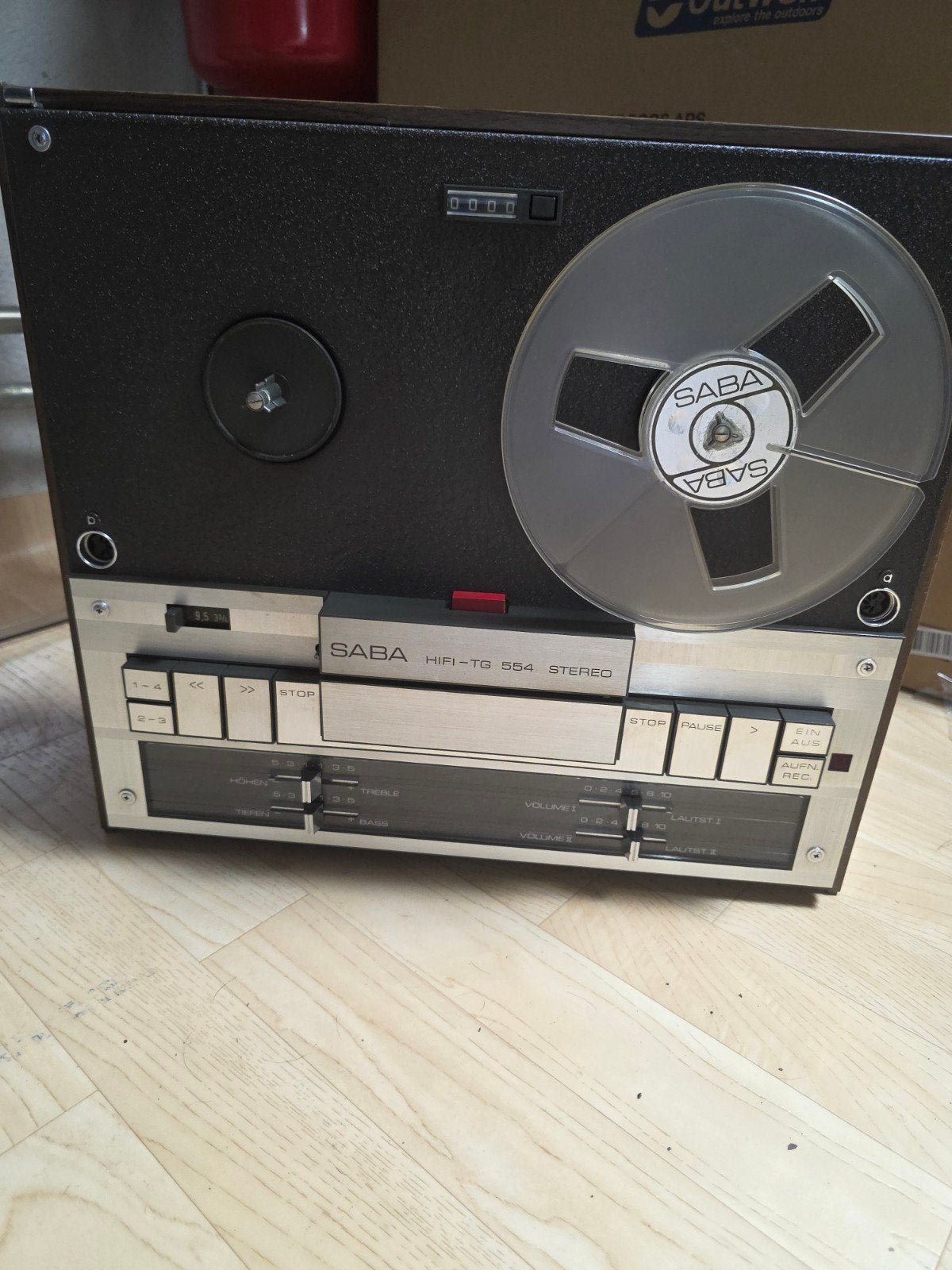 SABA HIFI-TG 554 STEREO Bandrecorder met stofkap, Ophalen of Verzenden, Bandrecorder, Met stofkap