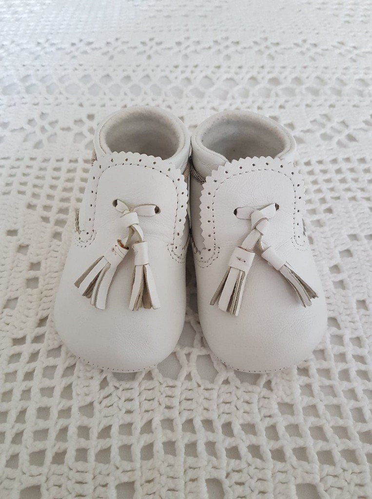 Burberry Baby witte schoentjes 19, Kinderen en Baby's, Ophalen of Verzenden, Zo goed als nieuw, Jongetje of Meisje, Schoentjes