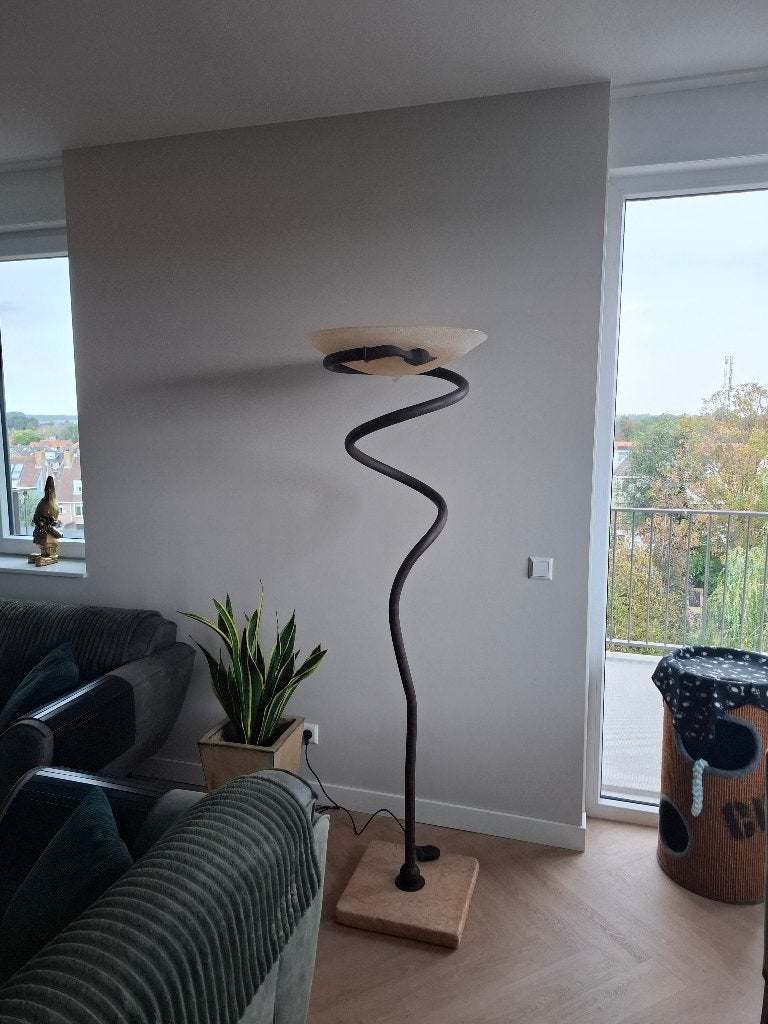 Vloerlamp uniek design, Huis en Inrichting, Ophalen, Gebruikt, E27 (groot), Uniek, modern