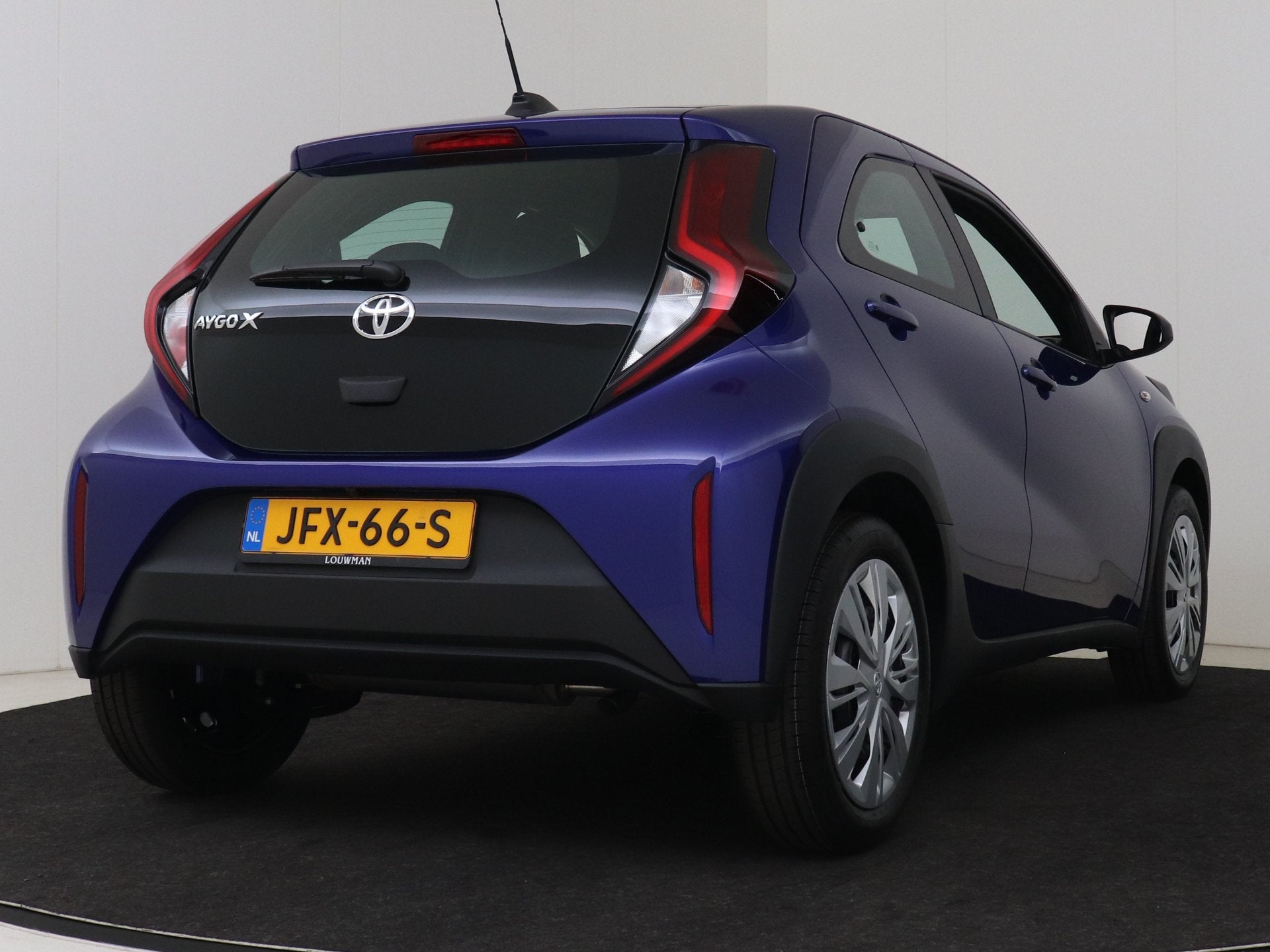 Toyota Aygo X 1.0 VVT-i MT Play (bj 2025), 12 maanden, Stof, 920 kg, Origineel Nederlands