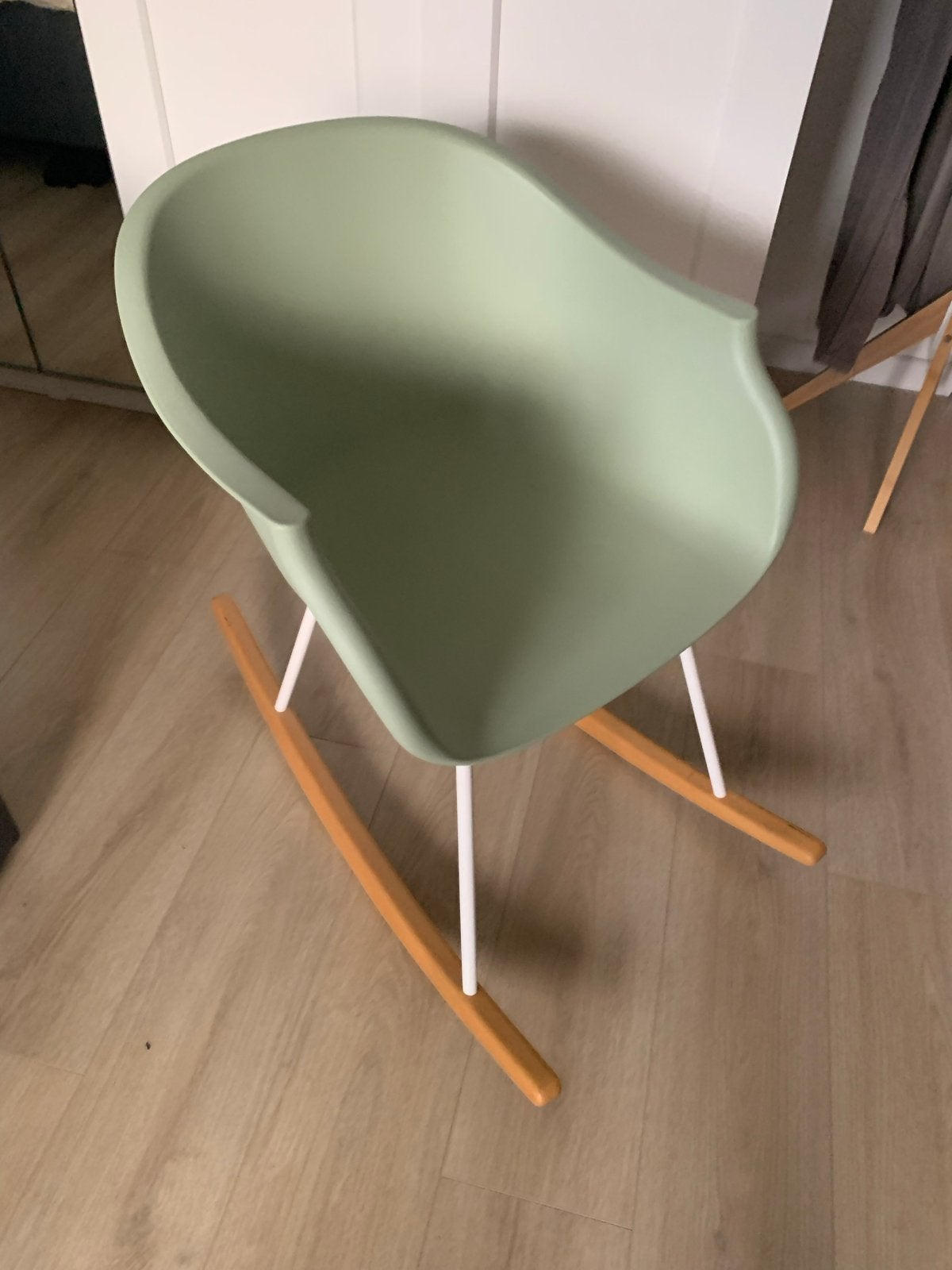 Schommelstoel kidsdepot jazzy, Huis en Inrichting, Stoelen, Ophalen, Overige kleuren, Zo goed als nieuw, Eén