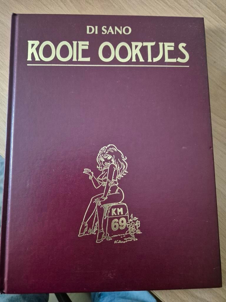 Rooie oortjes, Eén stripboek, Ophalen of Verzenden, Zo goed als nieuw
