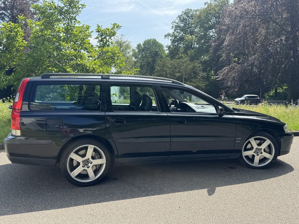 Volvo V70 2.5 R, SCHUIFDAK, UNIEK !, 7 PERSOONS (bj 2004), Handgeschakeld, Vierwielaandrijving, Euro 4, Geïmporteerd