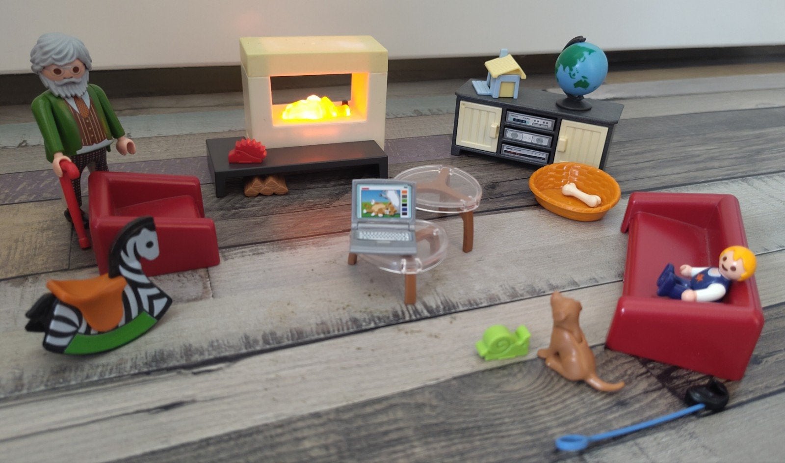 Playmobil 70207: huiskamer met openhaard, Ophalen of Verzenden, Zo goed als nieuw, Complete set