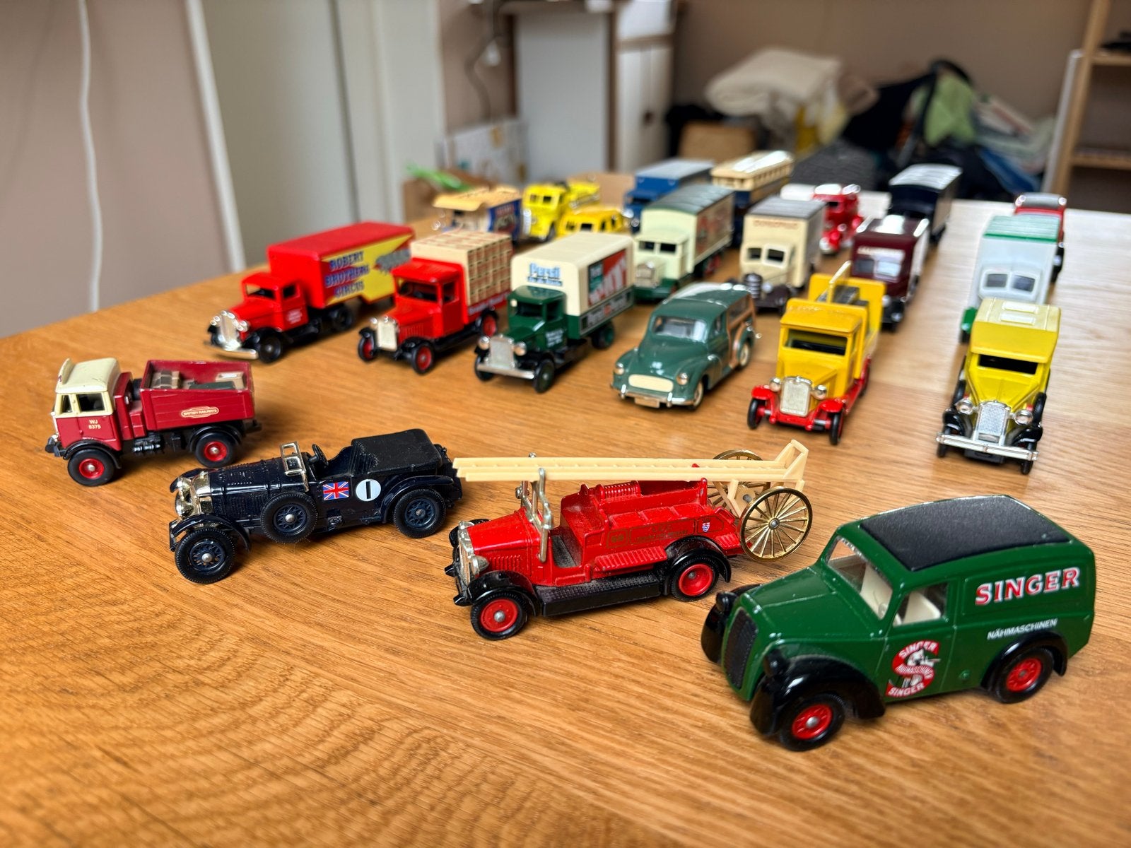 22 Lledo Models of Yesteryear Voertuigen, Ophalen of Verzenden, Zo goed als nieuw