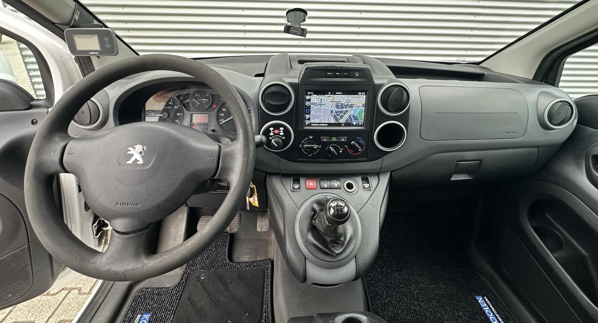 4x4 Peugeot Partner 120PK 1.6 BlueHDi 100 L1 4x4 Dangel MARG, Auto's, Voorwielaandrijving, Stof, 4 cilinders, Wit