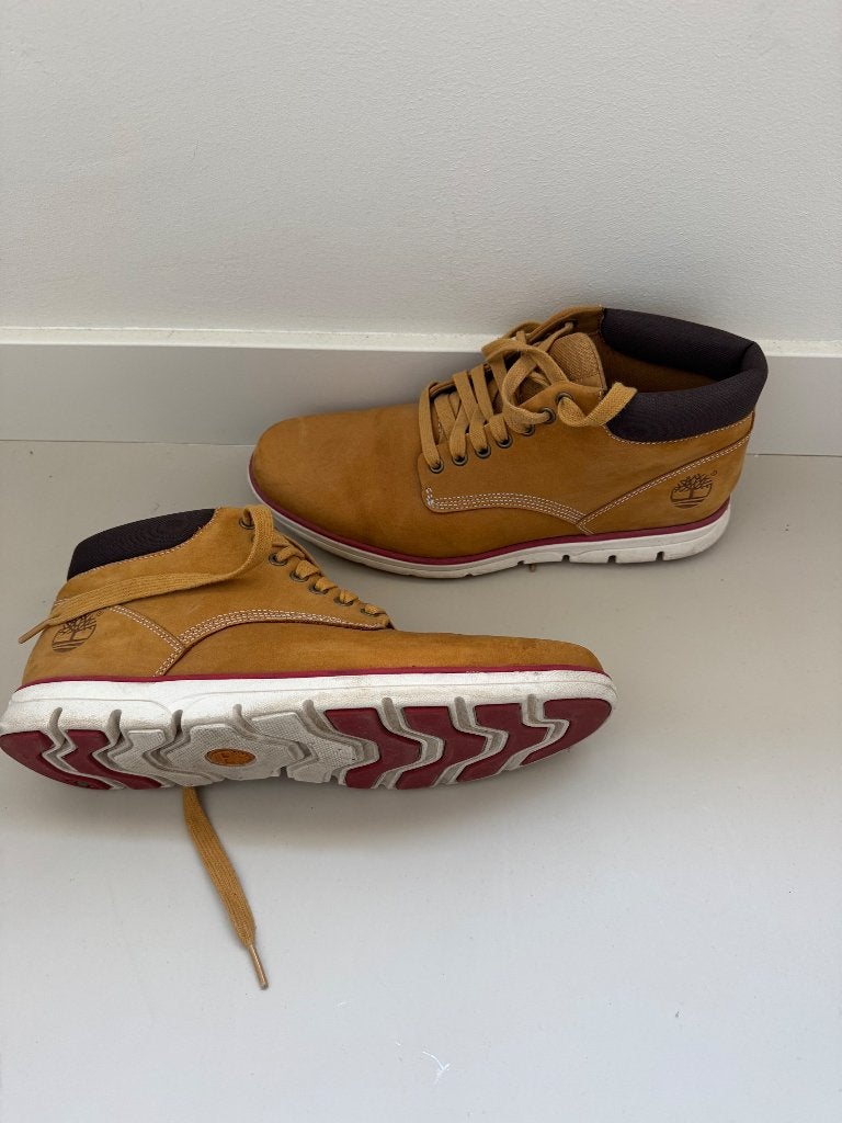 Timberlands Sneakers zo goed als nieuw maat 44, Kleding | Heren, Schoenen, Bruin, Timberland, Ophalen of Verzenden, Sneakers of Gympen