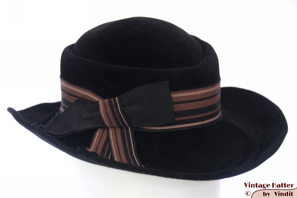 Vintage Dameshoed Mayser-Milz zwart fluweel 56, Kleding | Dames, Hoeden en Petten, 56 of 57 cm (M, 7 of 7⅛ inch), Mayser-Milz