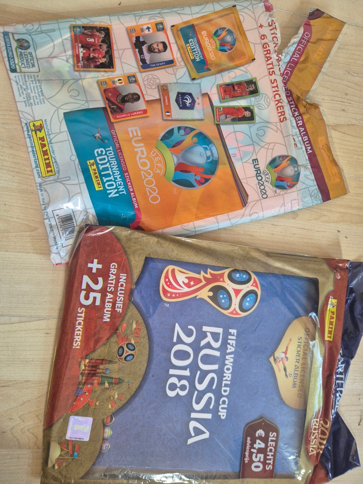 2x panini 2020 en 2018 incomplete, Ophalen of Verzenden, Zo goed als nieuw