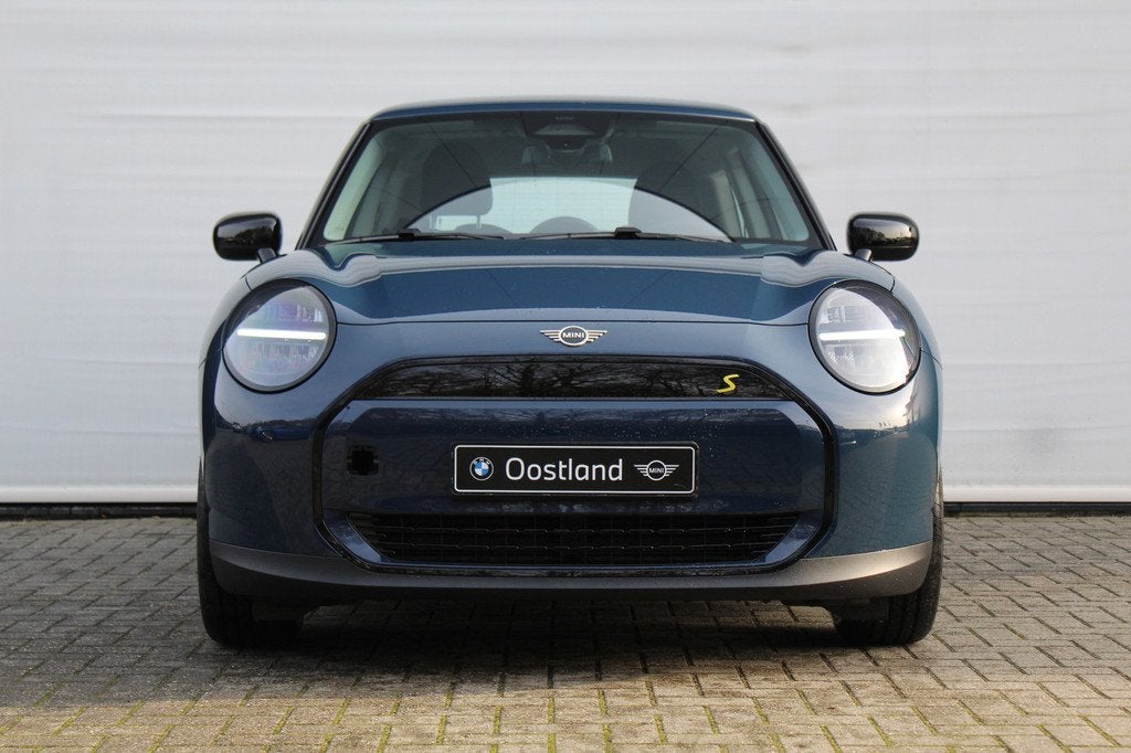 MINI Hatchback Cooper SE / Essential / 17" U-Spoke grey, Auto's, Mini, Stof, Zwart, Mini Electric, Nieuw