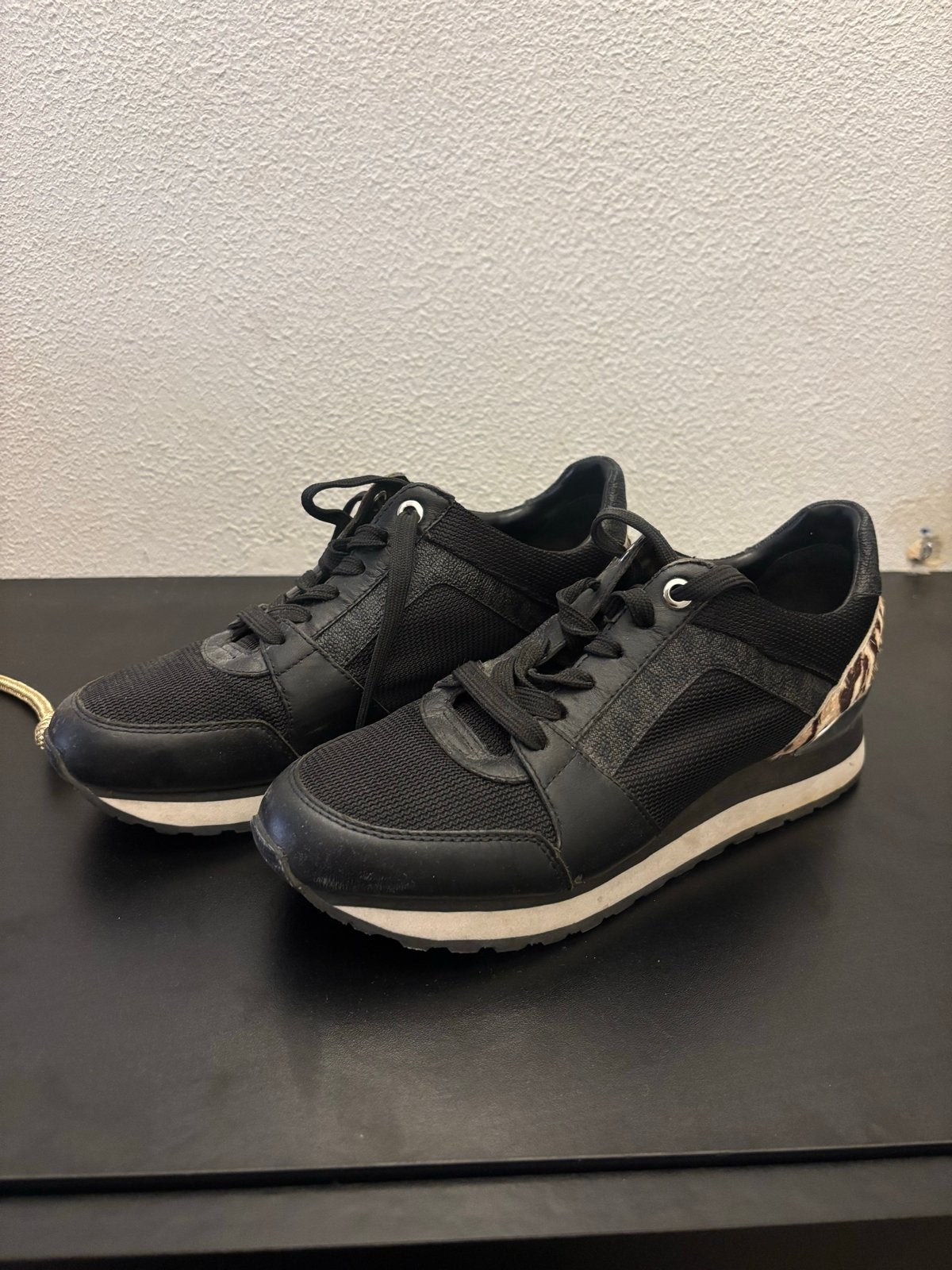 Michael Kors sneakers met luipaardprint, Ophalen of Verzenden, Gedragen, Zwart, Sneakers of Gympen