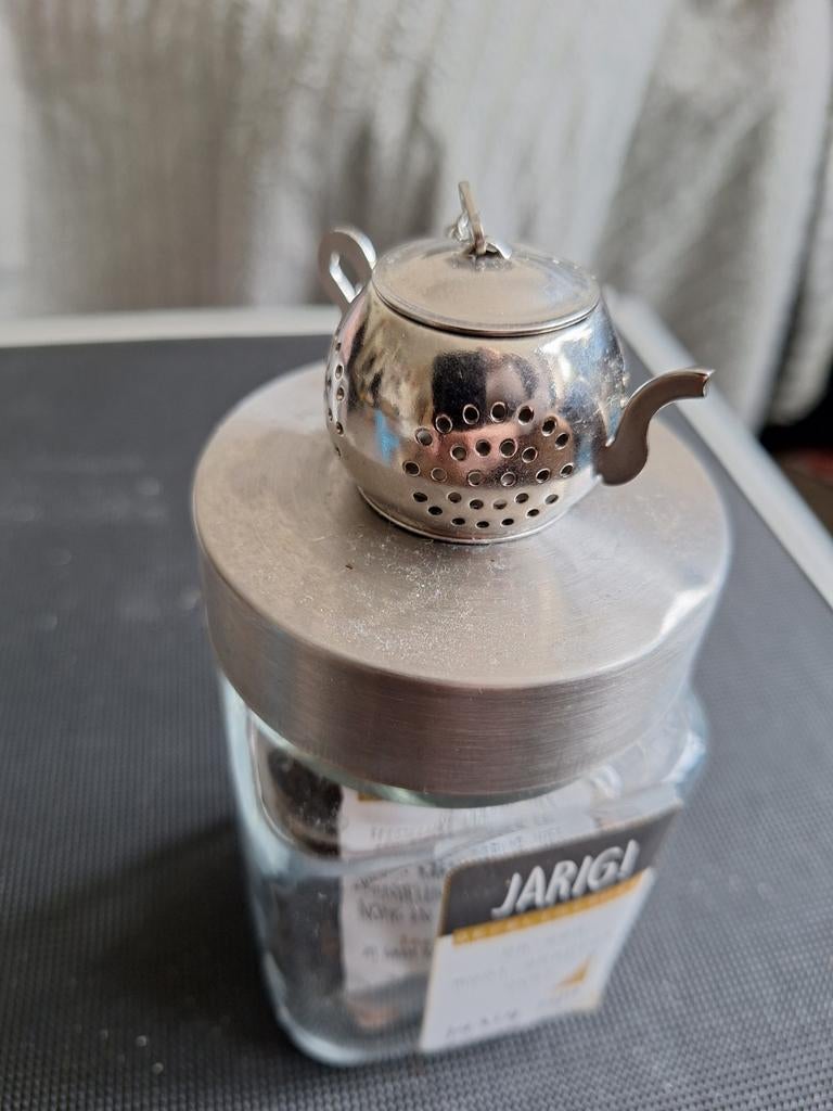 Glazen pot met thee en spel, Onbekend, Onbekend, Ophalen of Verzenden, Zo goed als nieuw