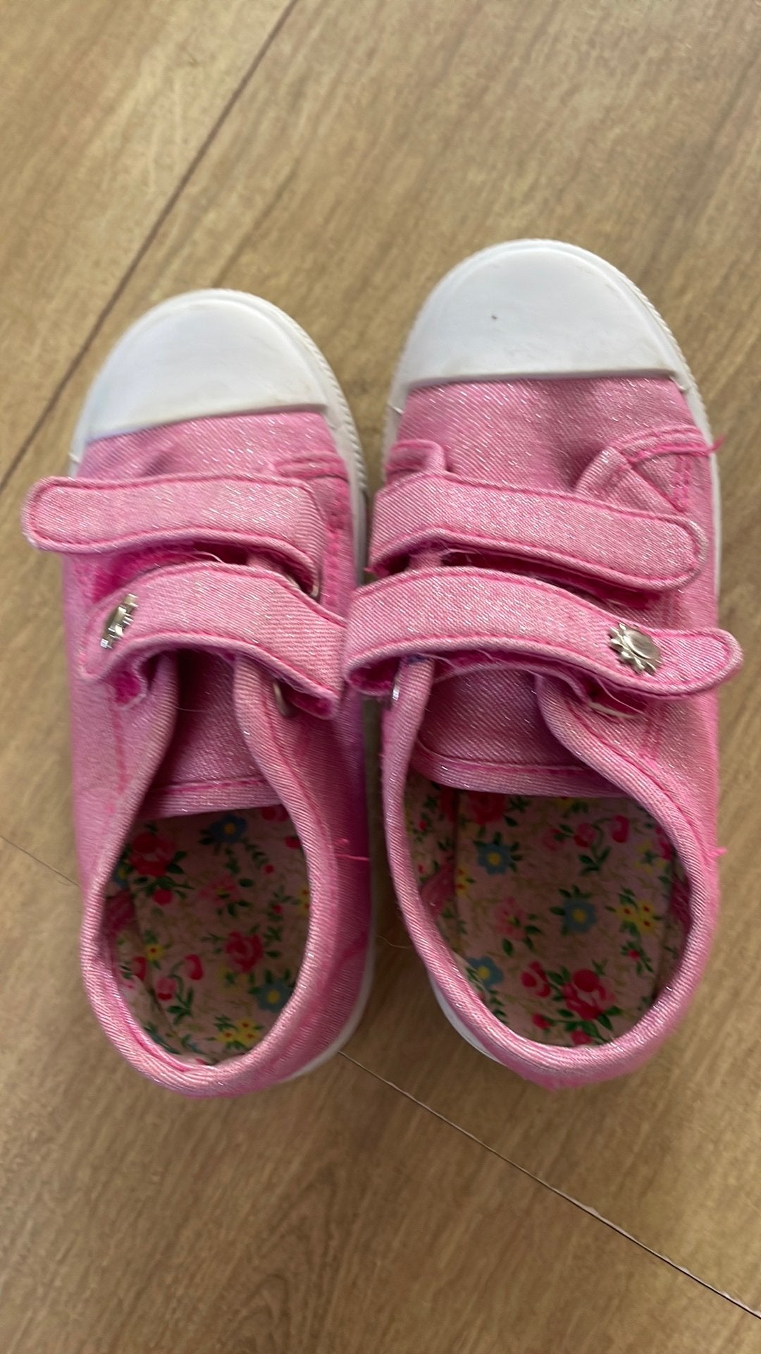 Leuke gym schoenen maat 26, Schoentjes, Meisje, Ophalen of Verzenden, Zo goed als nieuw
