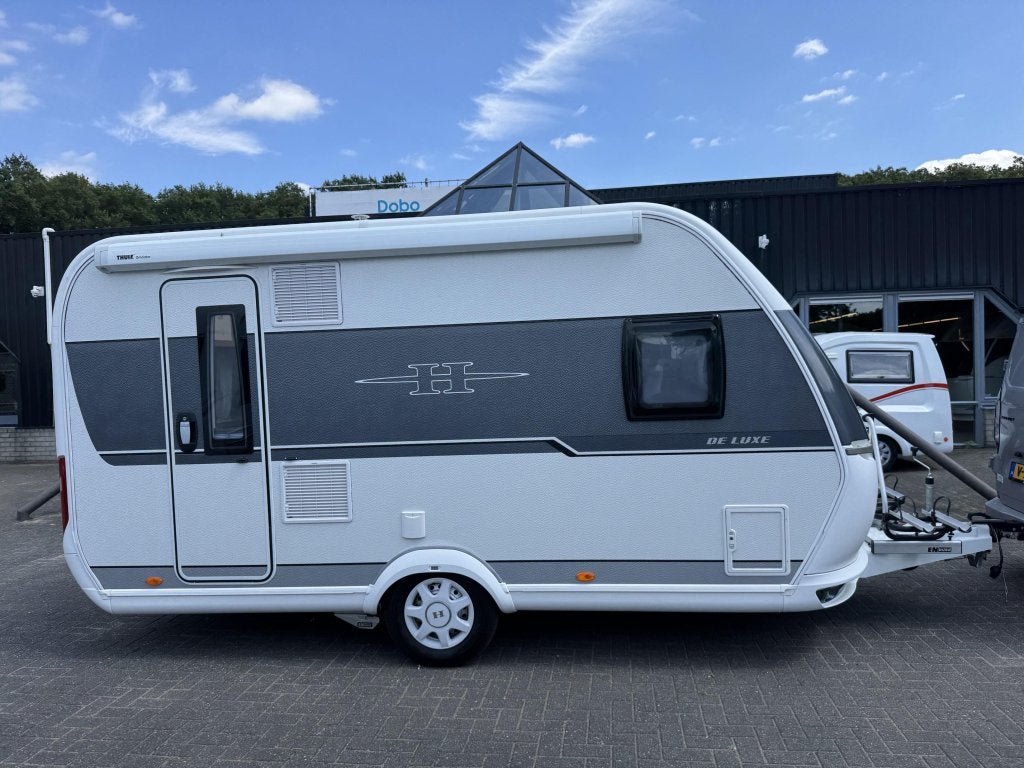 Hobby de Luxe 400 SFE 2018 | Mover | Luifel, Caravans en Kamperen, Hobby, Bedrijf, Treinzit, Tot en met 3