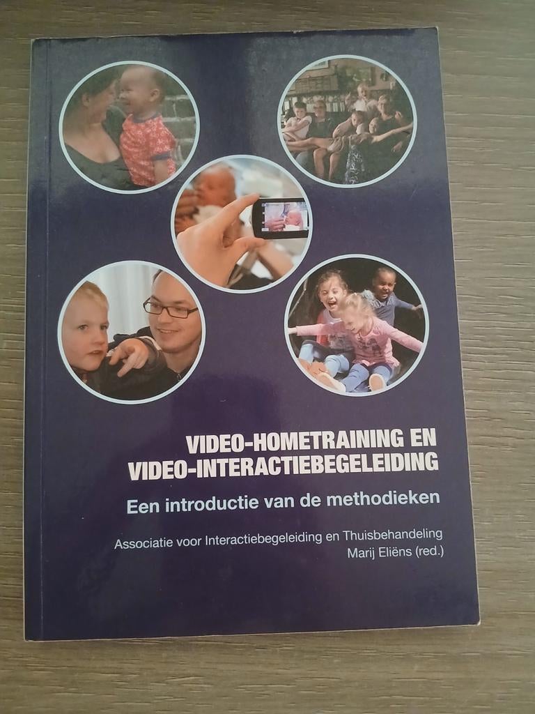 Video-hometraining & Video-interactiebegeleiding, Ophalen of Verzenden, Gelezen, Opvoeding tot 6 jaar, Marij Eliëns (red.)