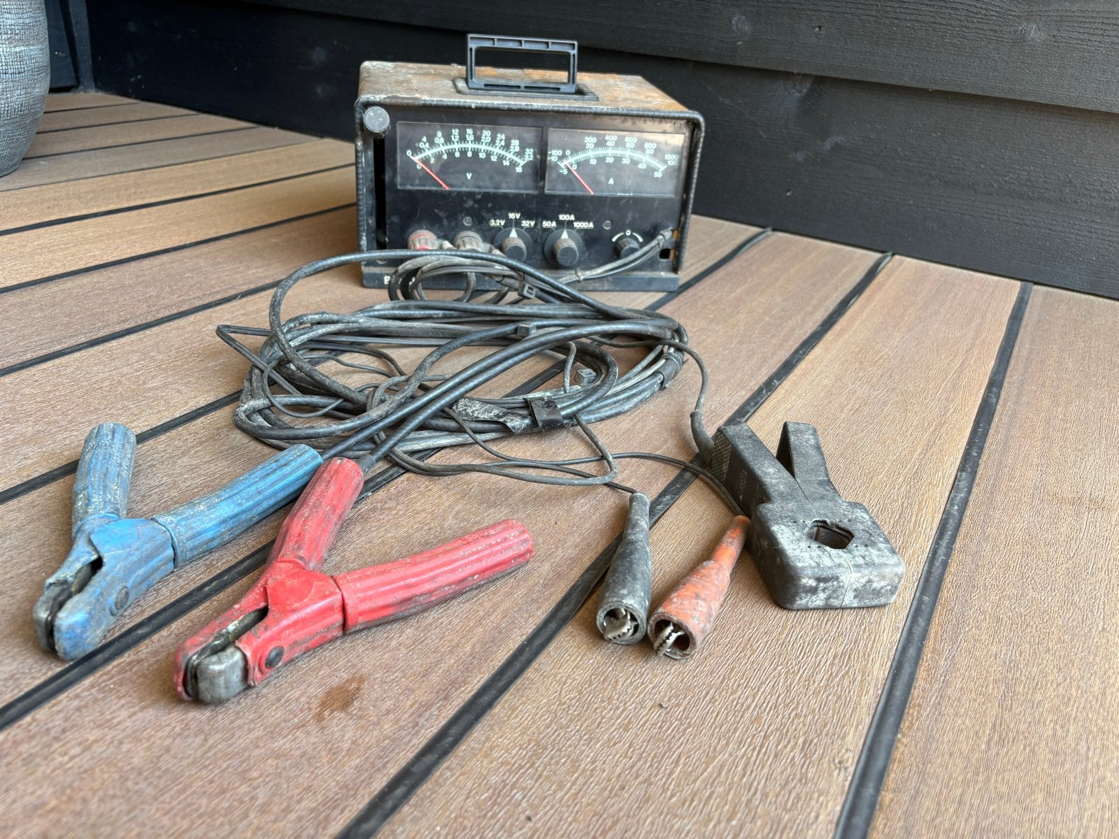 Oude Bosch Accu en Dynamo Tester ETT 011.00, Auto diversen, Autogereedschap, Ophalen of Verzenden, Gebruikt