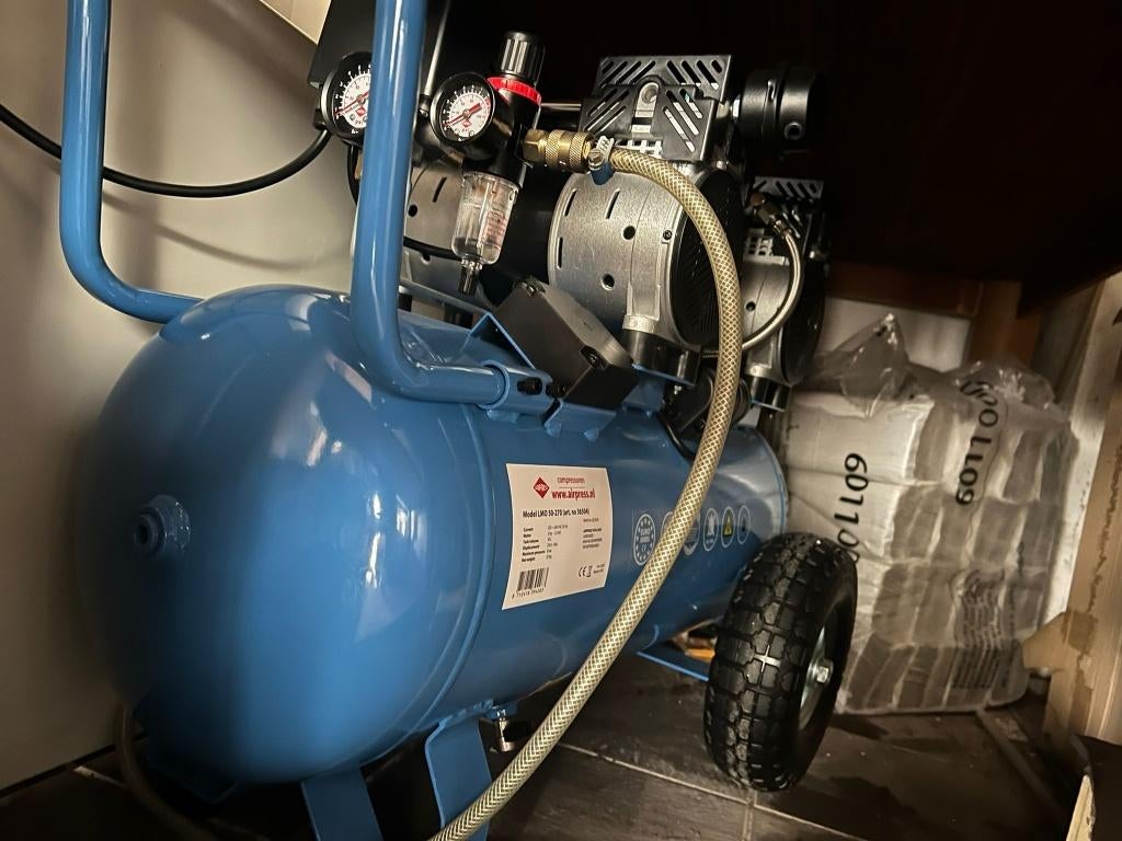 compressor Airpress LMO 50-270, Ophalen, 6 tot 10 bar, Zo goed als nieuw, 25 tot 100 liter