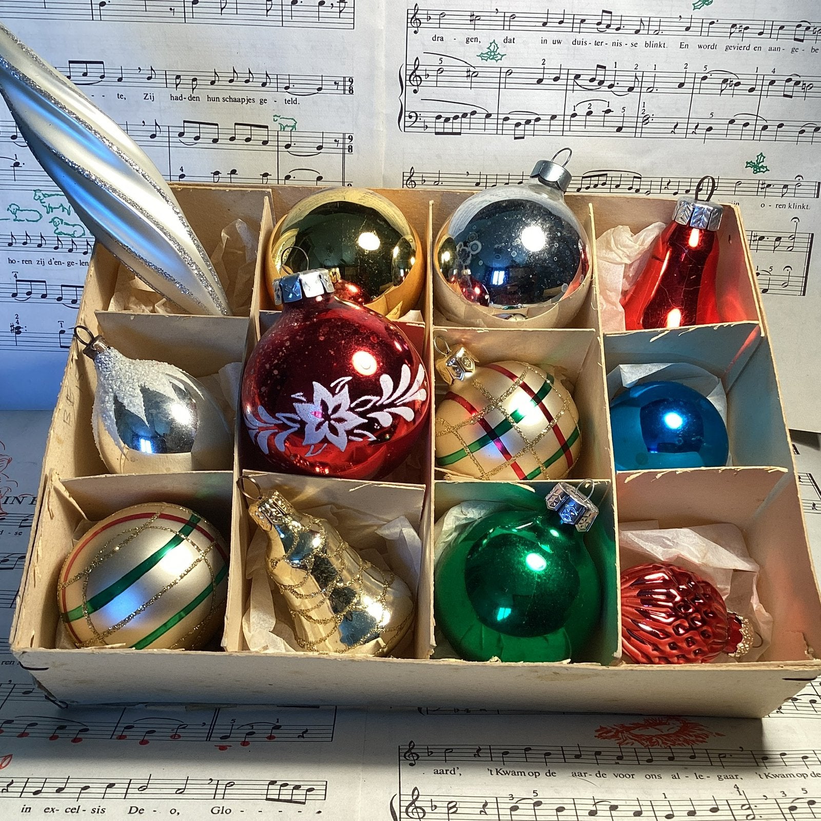 Oude kerstbal per doos 20,00 (7 foto’s), Diversen, Kerst, Ophalen of Verzenden, Gebruikt