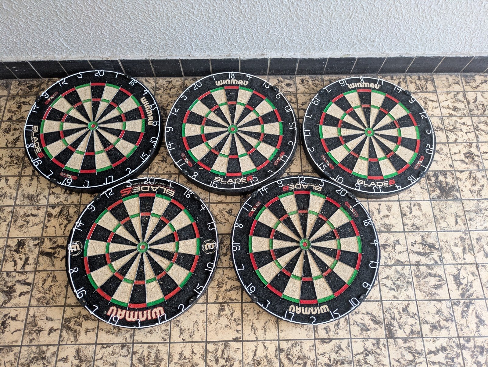 Winmau Blade 6 Dartborden, Sport en Fitness, Darts, Ophalen, Gebruikt, Dartbord