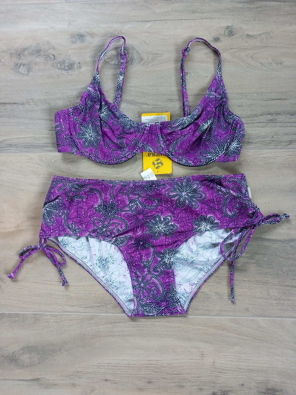 Tweka Beugelbikini. Nieuw. In 2 maten., Kleding | Dames, Paars, Nieuw, Ophalen of Verzenden, Bikini