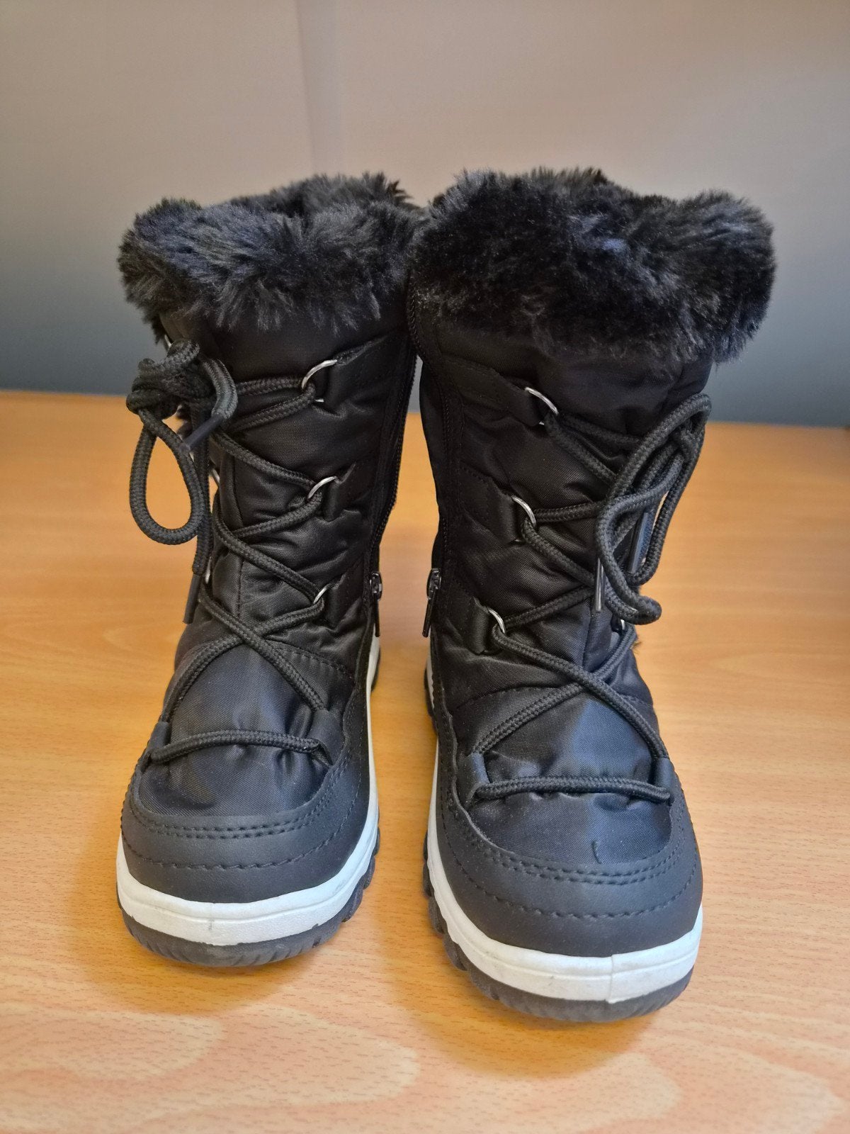 Snowboots maat 30, Ophalen, Zo goed als nieuw, Onbekend, Jongen of Meisje