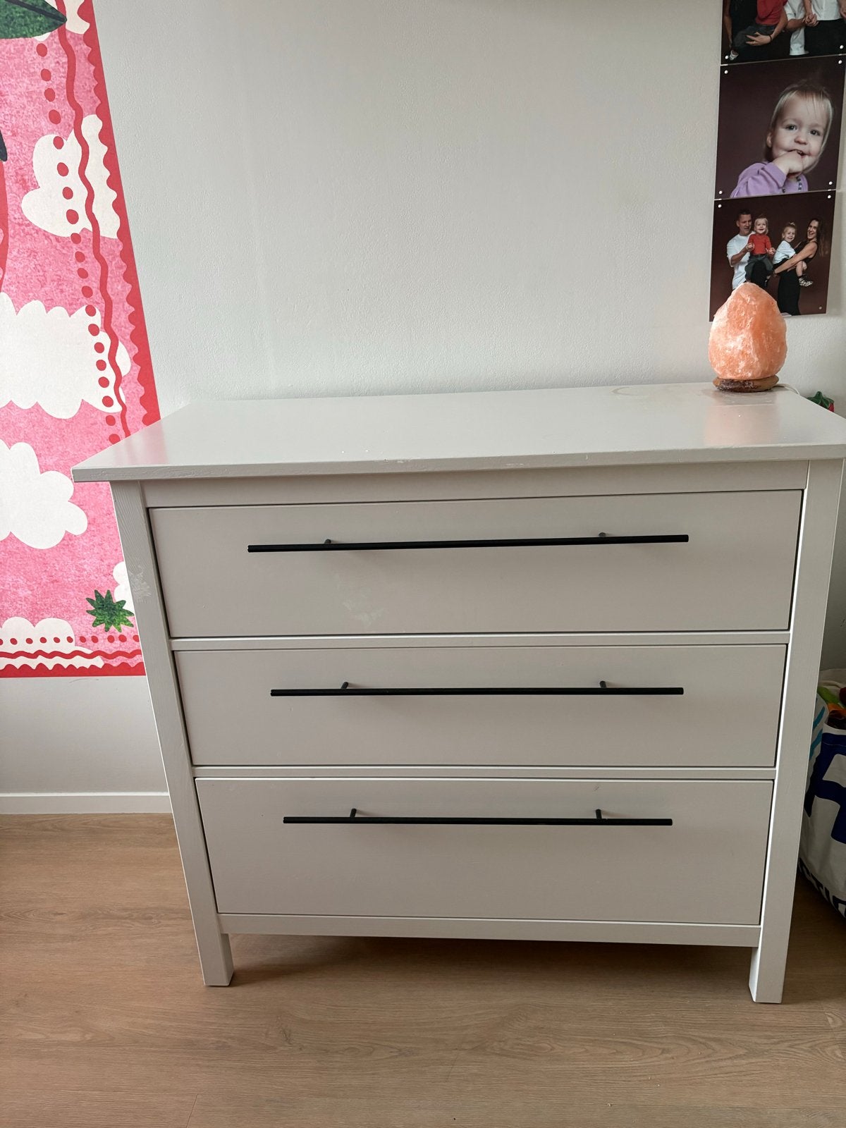 Commode met 3 laden - wit met zwarte handgrepen, Ophalen, Overige materialen, Gebruikt, 100 tot 150 cm