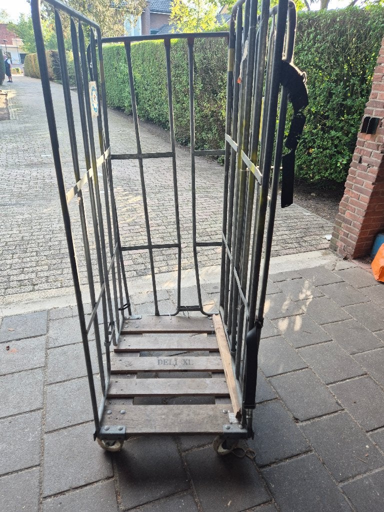 8 stuks Rolcontainer / Deense kar, Ophalen