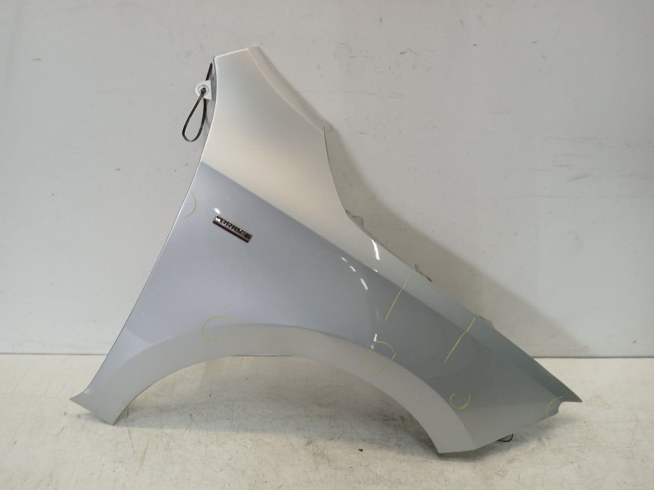 Spatbord rechts voor Skoda Rapid, Onderdelen@venauto.nl, Van der Ven Autorecycling B.V., Gebruikt, Ettenseweg 76, 4706 PB Roosendaal, The Netherlands