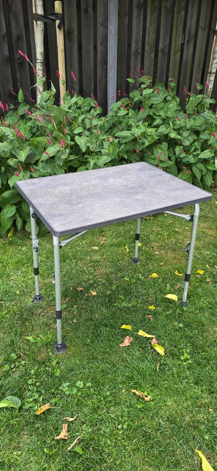 Westfield Superb campingtafel 80 x 60 cm, Caravans en Kamperen, Ophalen, Zo goed als nieuw, Campingtafel
