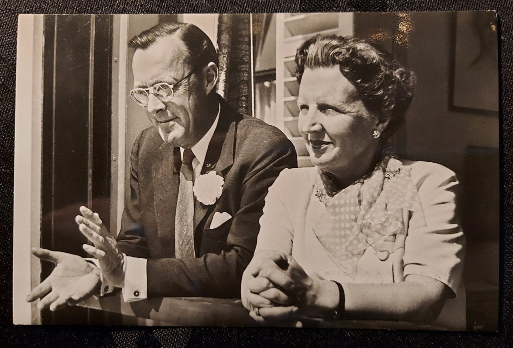 nr.16 :koninklijk paar paleis soestdijk (nieuw)1958, Verzamelen, Koninklijk Huis en Royalty, Ophalen of Verzenden, Nieuw, Kaart, Foto of Prent