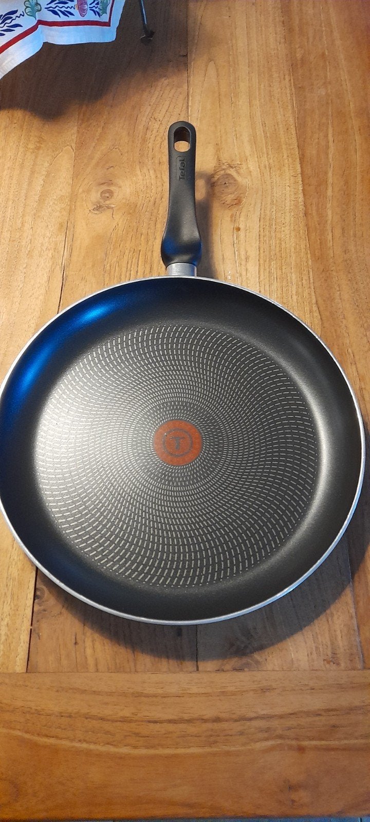Tefal Koekenpan 33 cm- Zo goed als nieuw, Koekenpan, Tefal, Antiaanbaklaag, Aluminium