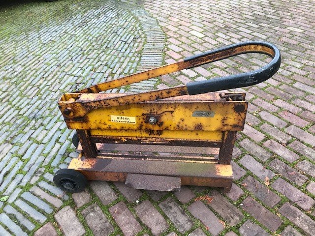 kalkzandsteen knipper + bouwstroomkast, Ophalen, Gebruikt