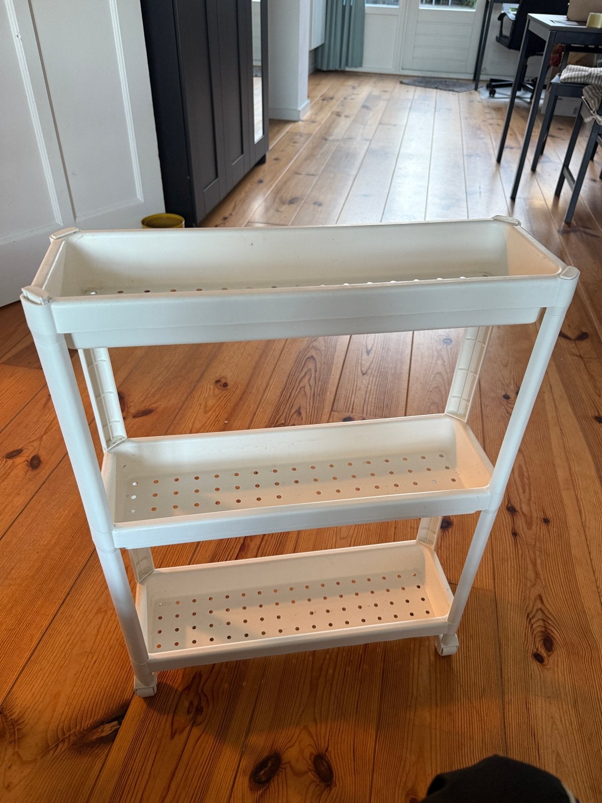 VESKEN IKEA Witte kunststof opbergrek met 3 niveaus, Ophalen, Gebruikt