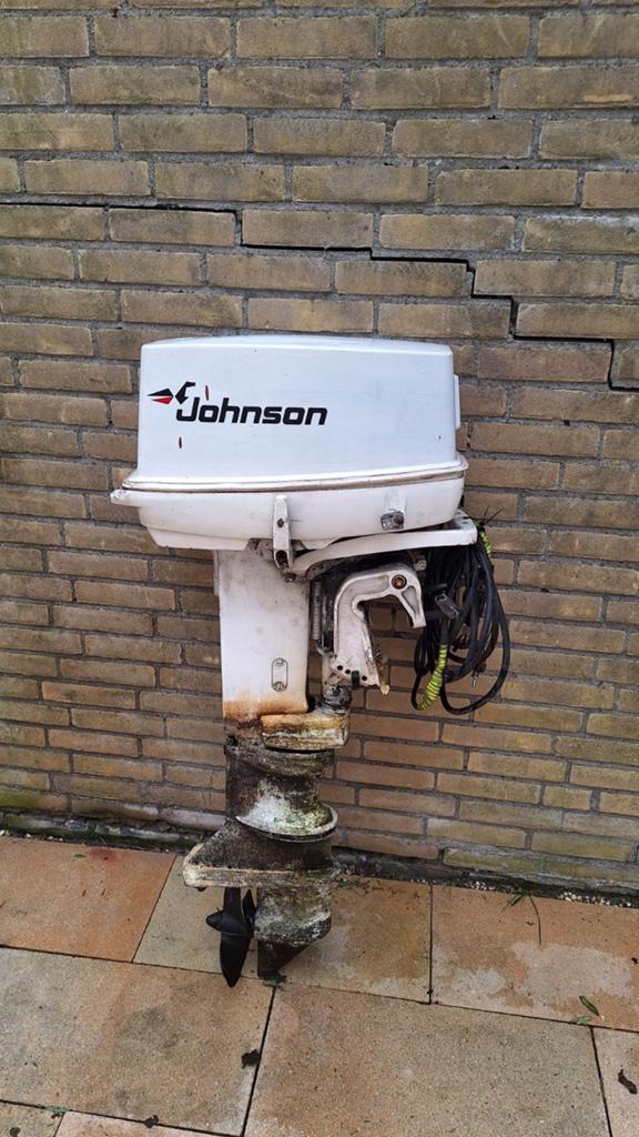 Johnson langstaart 25pk buitenboordmotor, Watersport en Boten, Bootonderdelen, Ophalen, Gebruikt, Motor en Techniek, Motorboot
