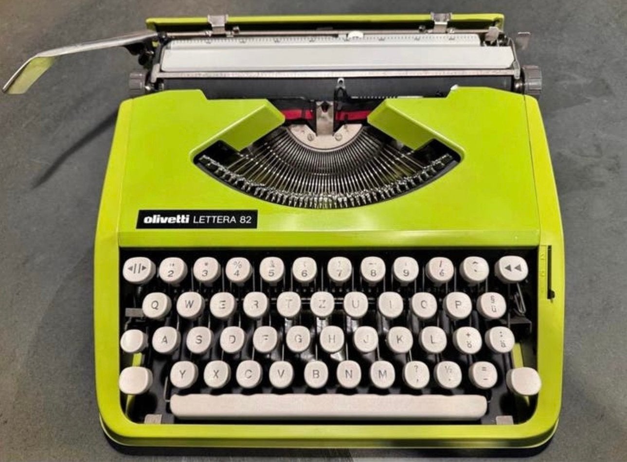 Olivetti Lettera 85 Vintage Typemachine groen, Diversen, Typemachines, Ophalen of Verzenden, Gebruikt