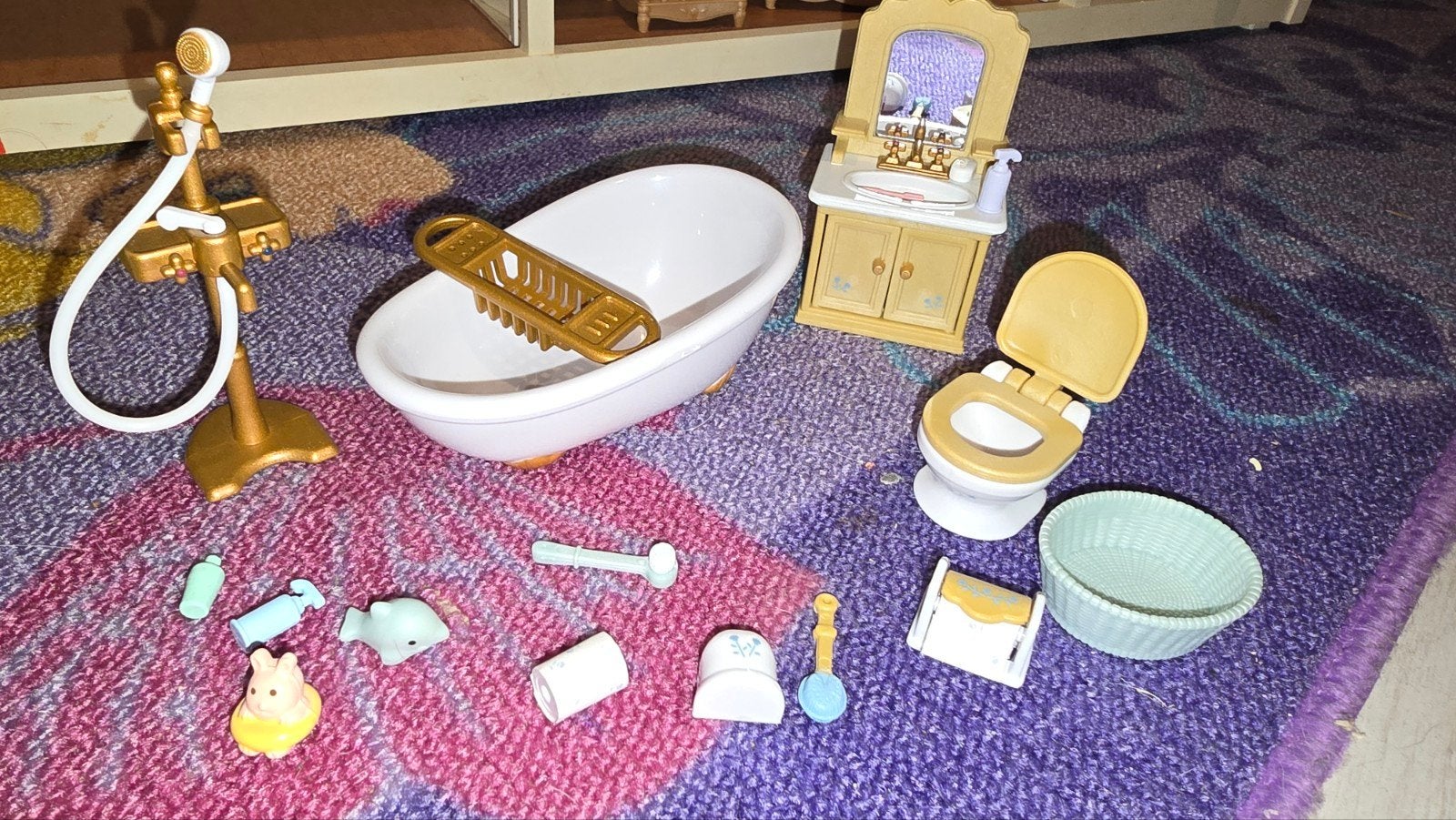 sylvanian families badkamer plus toilet en accessoires, Sieraden, Tassen en Uiterlijk, Manchetknopen, Ophalen of Verzenden, Zo goed als nieuw