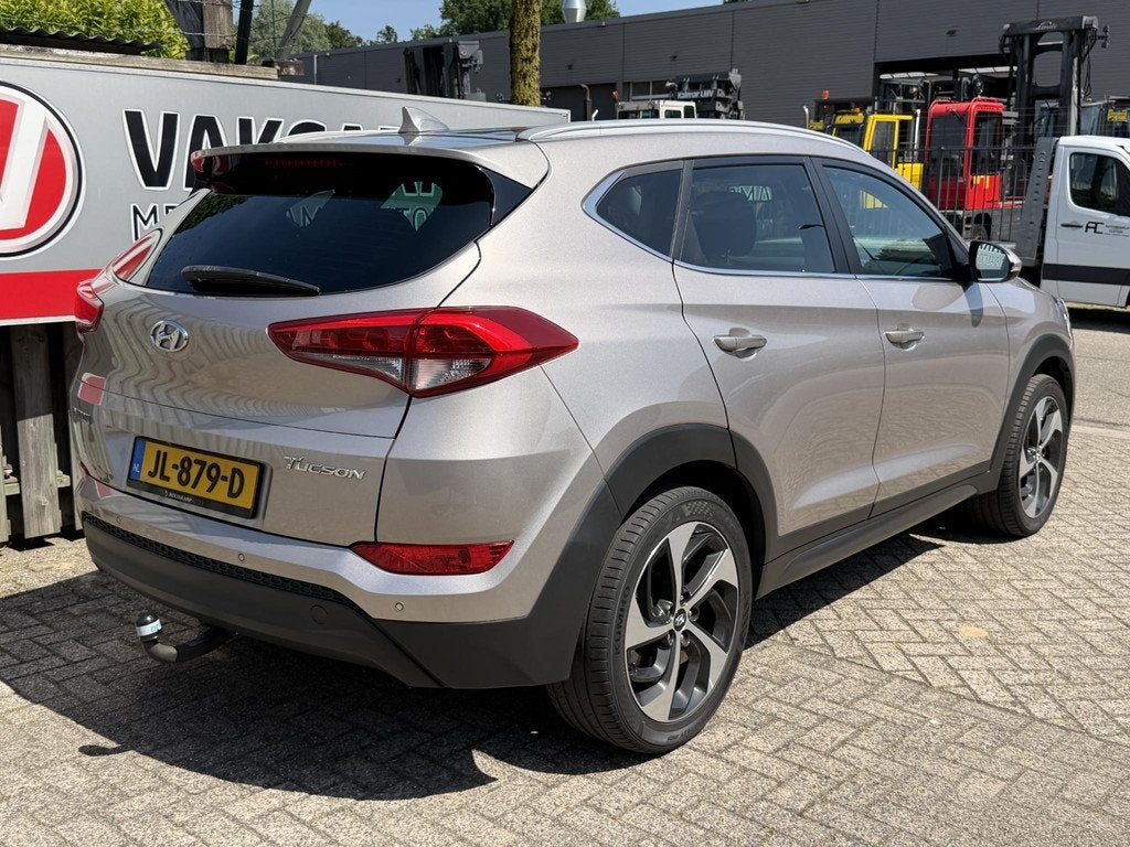 Hyundai Tucson 1.6 GDi Comfort 19"/Trekhaak/Camera/Apple Car, Voorwielaandrijving, Stof, Gebruikt, 4 cilinders
