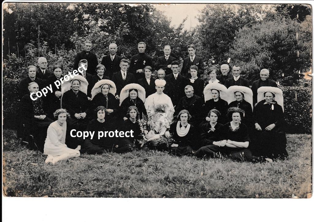 Dinther Foto n.a.v. Priesterwijding Willem v. Helvert 1937, Ophalen, 1920 tot 1940, Ongelopen, Noord-Brabant