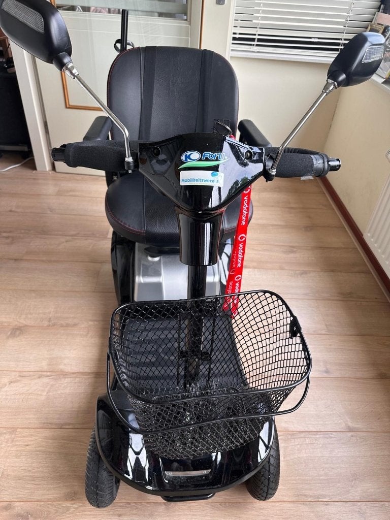 KymcoForU Scootmobiel 4-wiel, Zeer nette staat,Incl. oplader, Ophalen, 10 km/u of minder, Gebruikt, Kymco
