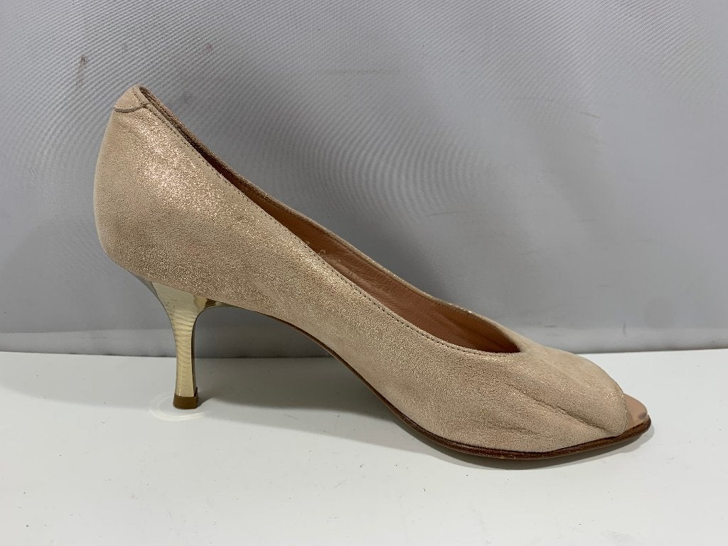 Voltan, maat 36.5, Crème suède pumps met gouden hak, Overige kleuren, Verzenden, Voltan, Zo goed als nieuw