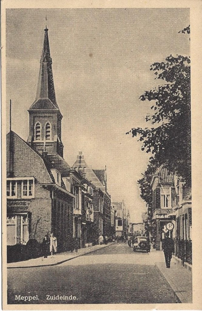 Meppel (Dr.) Zuideinde, Straatgezicht, Volk, Auto, Ophalen of Verzenden, 1940 tot 1960, Ongelopen, Drenthe