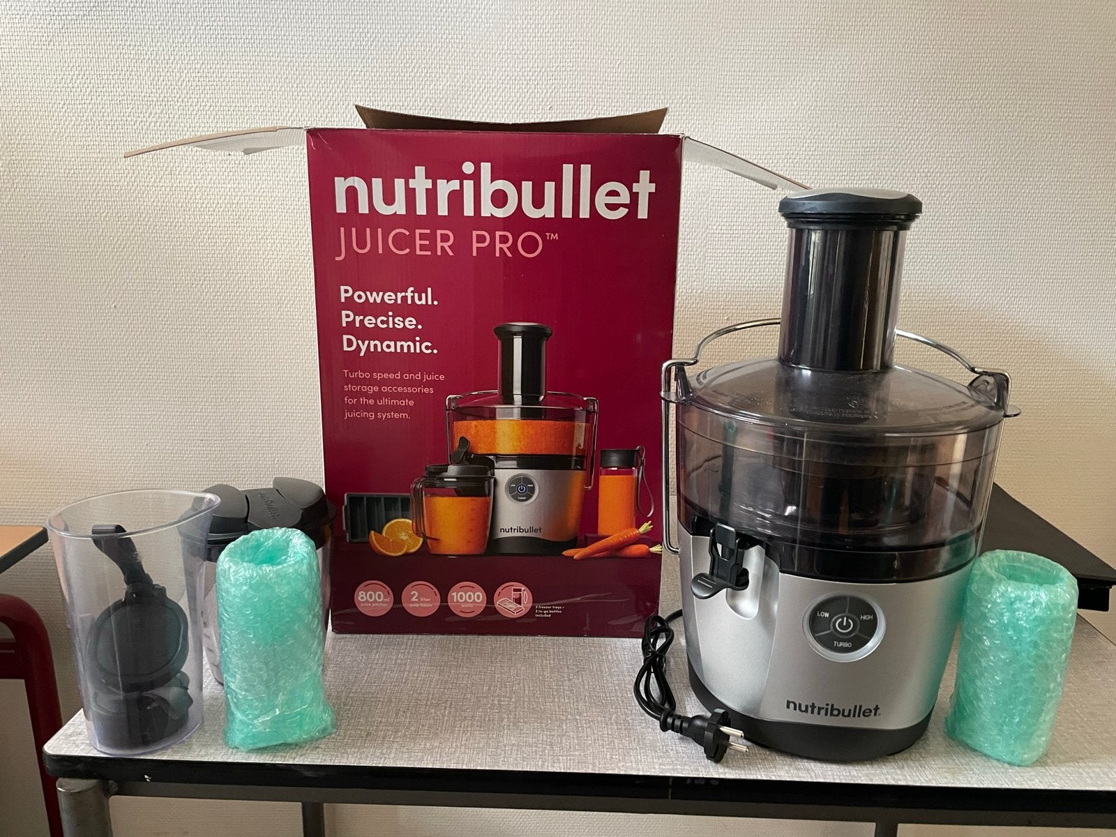 Nutribullet Juicer Pro - Krachtige sapcentrifuge, 1 tot 2 liter, Ophalen of Verzenden, Zo goed als nieuw, 2 snelheden