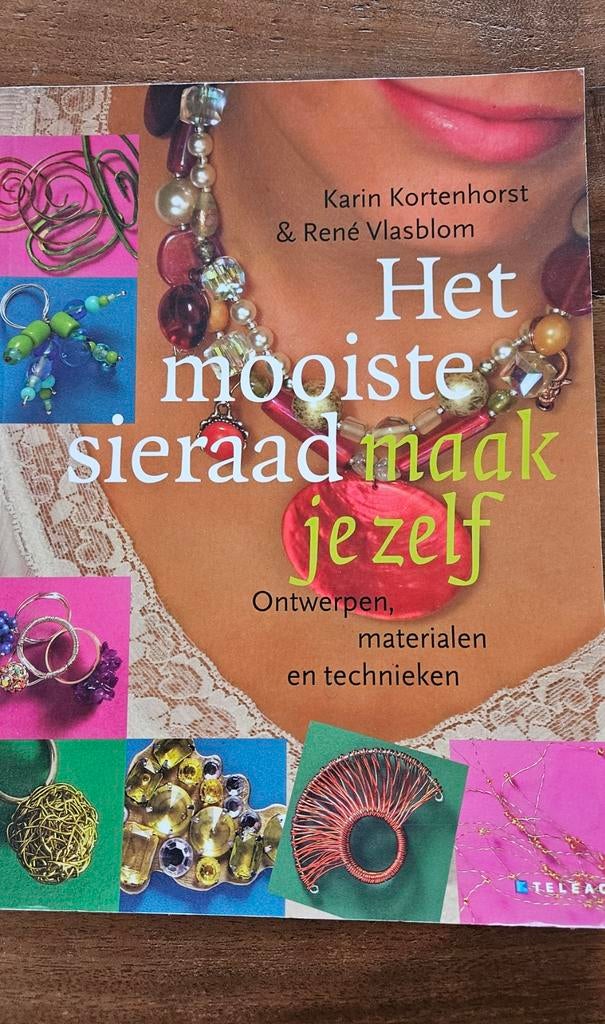Het mooiste sieraad maak jezelf., Boeken, Ophalen of Verzenden, Zo goed als nieuw