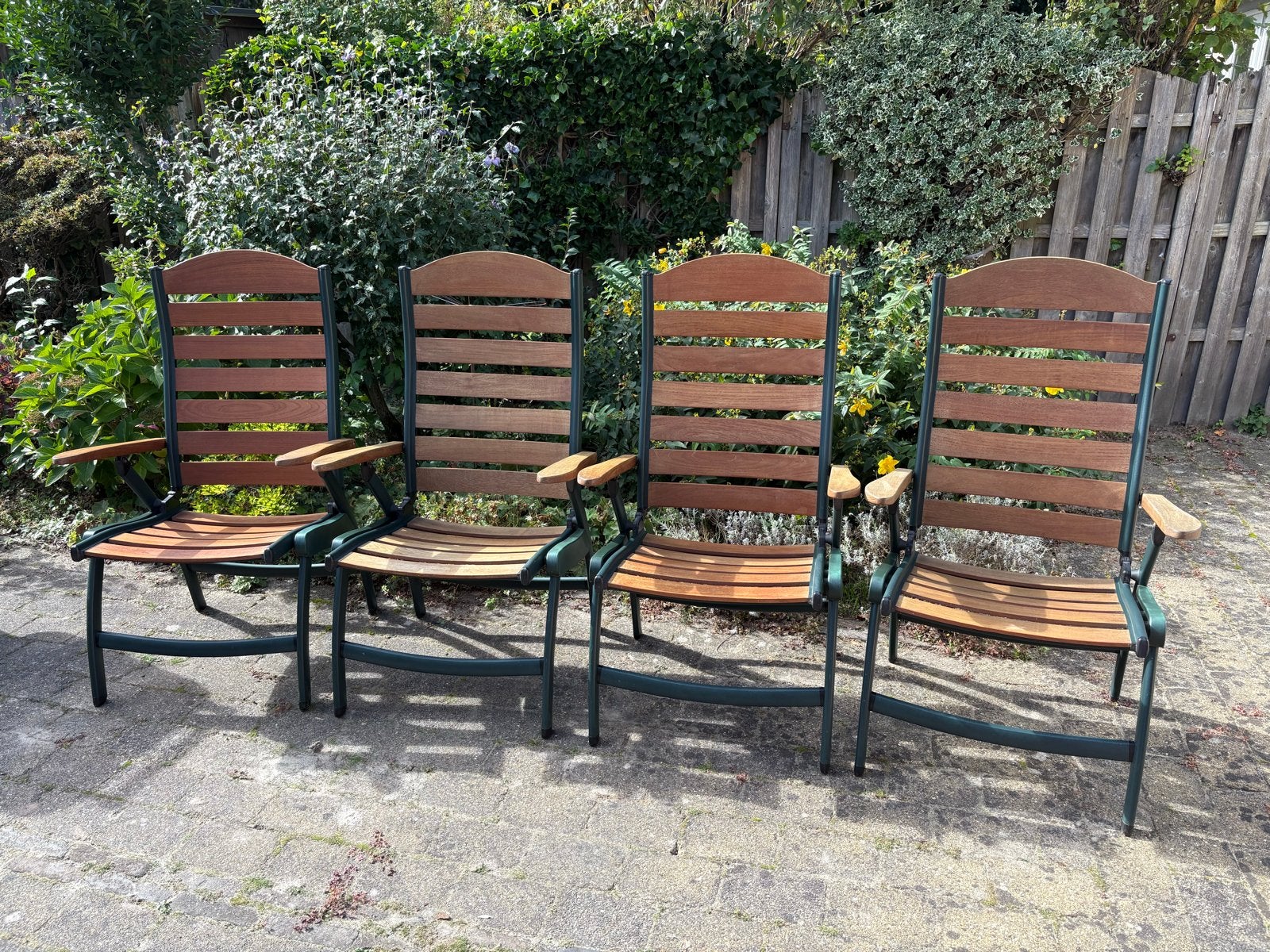 Tuinset: 4 verstelbare stoelen en ovale tafel, Ophalen, Gebruikt, Hout, Verstelbaar