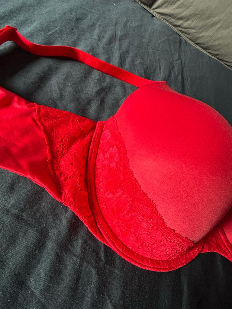 Victoria's Secret BH Rood 38DDD/F85, Kleding | Dames, Ondergoed en Lingerie, Ophalen of Verzenden, Rood, BH