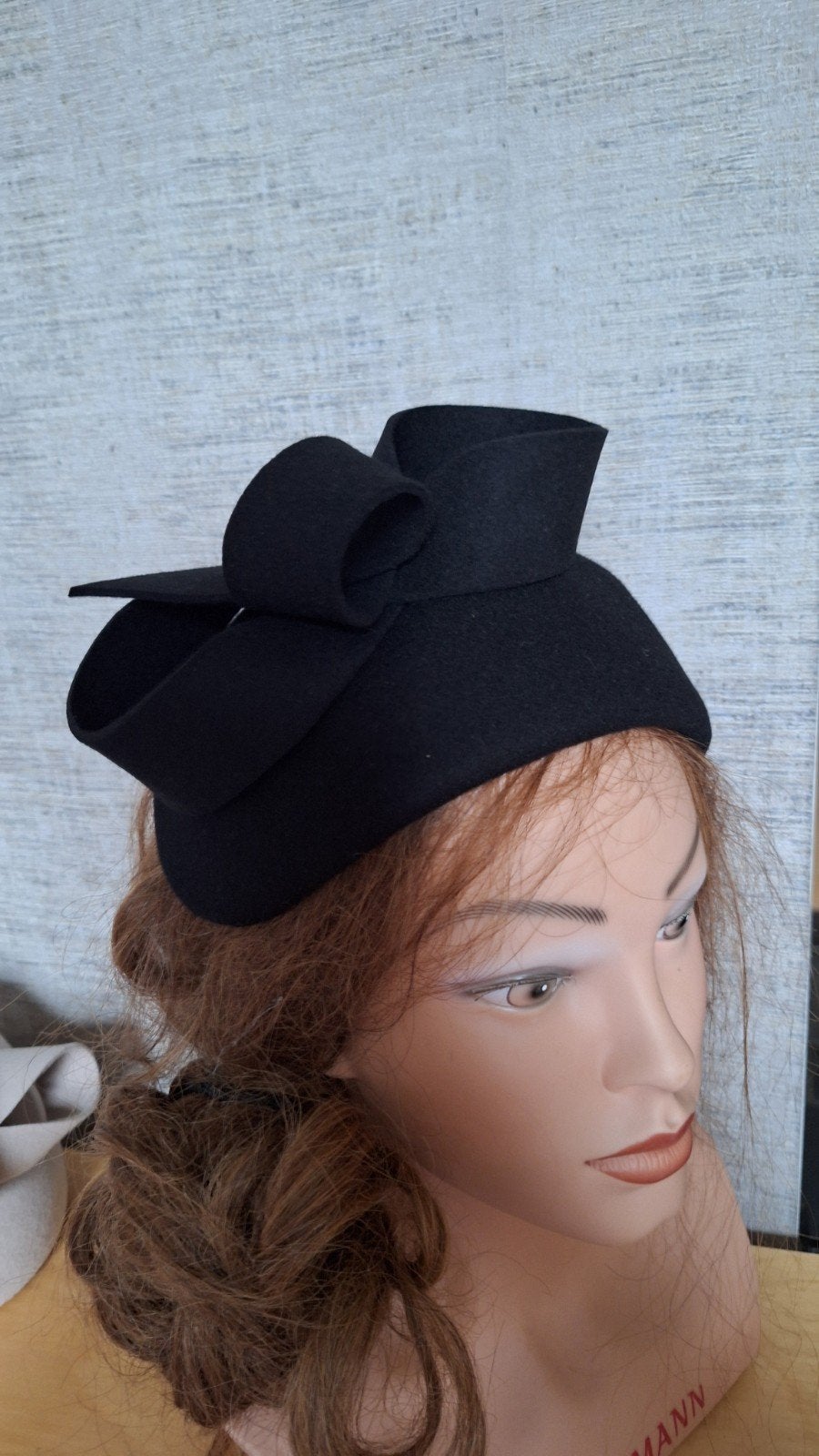 Zwart Bandeau Hoedje met Strik, Kleding | Dames, Ophalen of Verzenden, Nieuw, One size fits all, Hoed