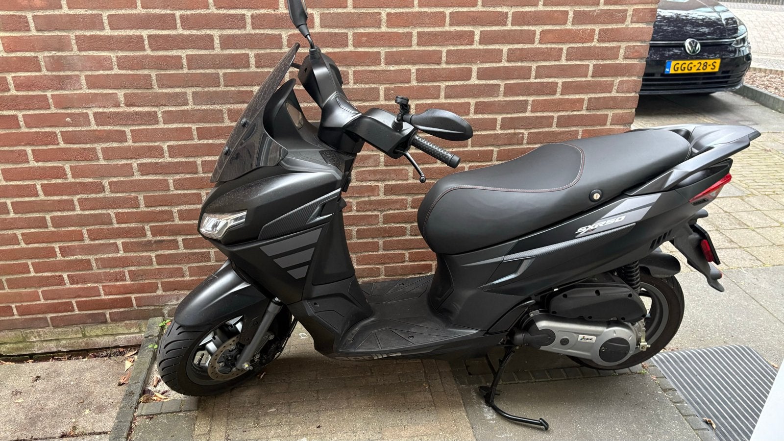 Aprilia SXR 50 Scooter - Zo goed als nieuw, Fietsen en Brommers, Scooters | Aprilia, Ophalen, Overige modellen, Maximaal 45 km/u