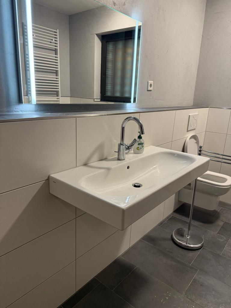 Grote wastafel - Optima design, Doe-het-zelf en Verbouw, Sanitair, Ophalen, Gebruikt, Wastafel