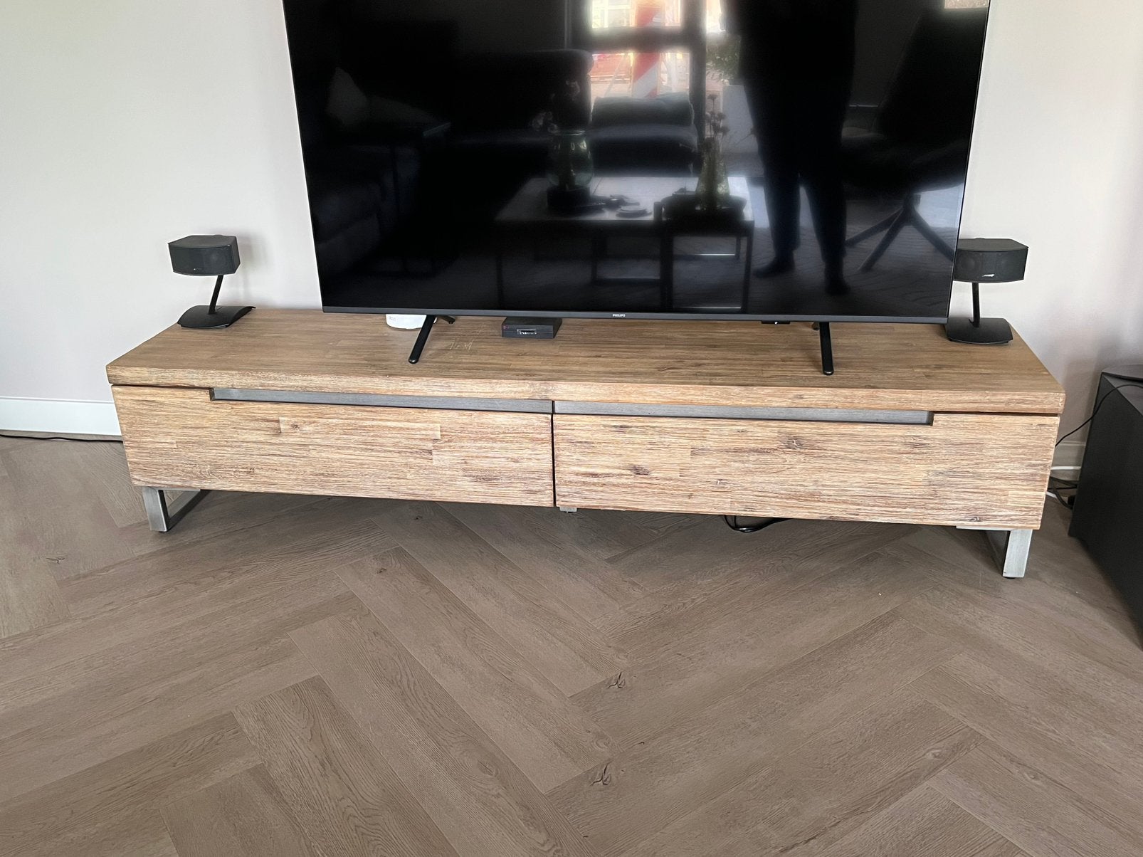 Mooi houten tv meubel 180 cm breed 40 cm diep, Ophalen, 150 tot 200 cm, Zo goed als nieuw, Minder dan 100 cm