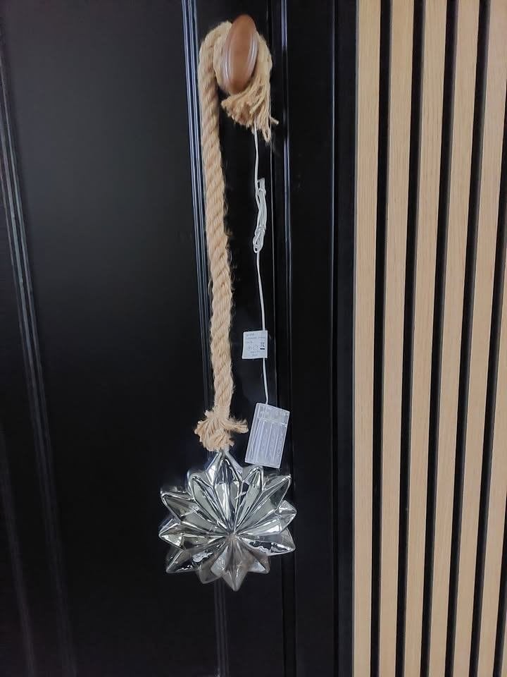 Kerstversiering, Ophalen